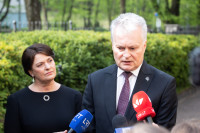 Gitanas Nausėda Prezidentas Motinos Diena Sveikinimas