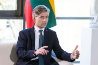 Budrys NATO Haga Finansavimas Gynyba