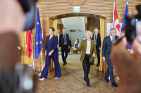 Danija Frederiksen ES Pirmininkavimas Ukraina Narystė Vengrija Orbanas Pasipriešinimas JAV Trumpas NATO Rusija Gynyba Išlaidos