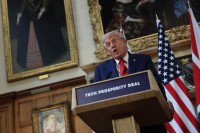 Karas Ukraina Rusija JAV Trumpas Putinas JK