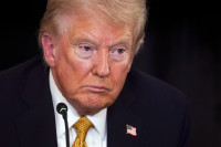 JAV muitai Aukščiausiasis Teismas Trumas Bessent Leavitt