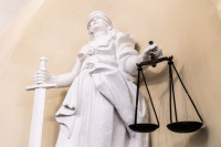 Teismas Herbas Byla Policija