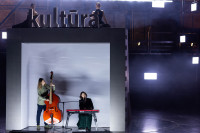 Auksiniai Scenos Kryžiai