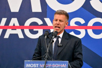 Vengrija rinkimai Magyaras Orbanas Macronas