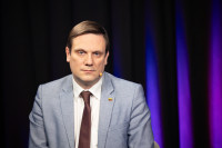 Seimas Įstatymas Elektromobiliai Įkrovimas Degalinės