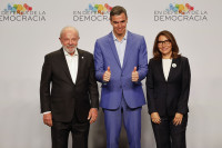 Diplomatija Ispanija Meksika Brazilija Kairieji Susitikimas Demokratija Kraštutiniai Dešinieji