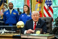 Artemis JAV Astronautai Trumpas Priėmimas