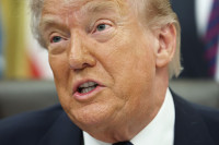 Iranas JAV Trumpas taikos susitarimas bombardavimas didesniu mastu