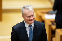 Prezidentas Nausėda Migracija Darbo Leidimai Modelis Užsieniečiai Seimas Teikimas