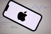 Apple akcijos Nvidia trln dolerių
