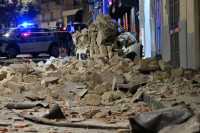 Italija Neapolis žemės drebėjimas
