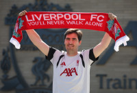 Bezosas Liverpool futbolas akcijos įsigijimas