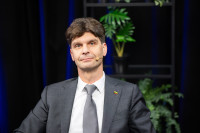 VĖGĖLĖ KINIJA SEIMAS KOMANDIRUOTĖ