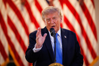 Diplomatija JAV JK Argentina Folklando Salos Karinė Pagalba Trumpas