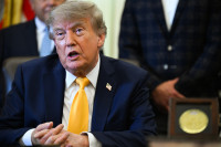 Karas Ukraina Rusija JAV Putinas Trumpas Pokalbis Ušakovas